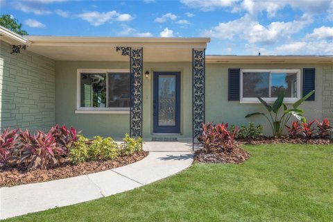 House in Holiday, Florida 3 bedrooms, 107.4 sq.m. № 2122485 - photo 7
