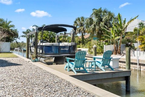 House in Flagler Beach, Florida 4 bedrooms, 271.09 sq.m. № 1573713 - photo 4