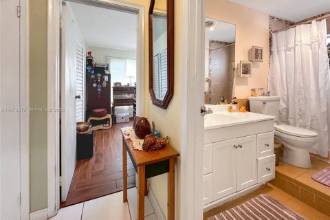 Villa ou maison à vendre à Sunrise, Floride: 4 chambres, 150.41 m2 № 2038382 - photo 30