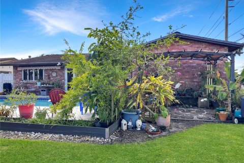 Villa ou maison à vendre à Sunrise, Floride: 4 chambres, 150.41 m2 № 2038382 - photo 9