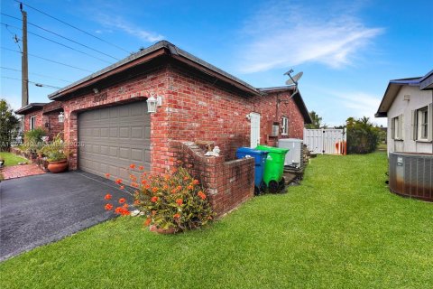 Villa ou maison à vendre à Sunrise, Floride: 4 chambres, 150.41 m2 № 2038382 - photo 6