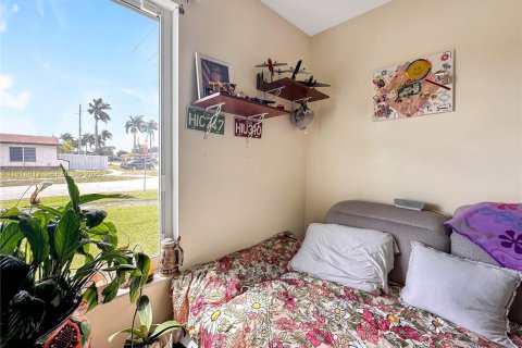 Villa ou maison à vendre à Sunrise, Floride: 4 chambres, 150.41 m2 № 2038382 - photo 27