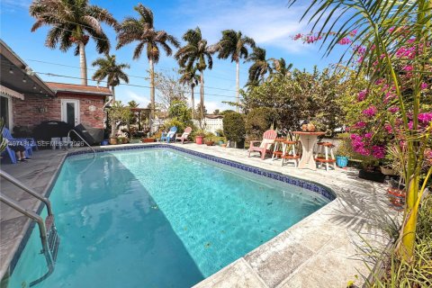 Villa ou maison à vendre à Sunrise, Floride: 4 chambres, 150.41 m2 № 2038382 - photo 8