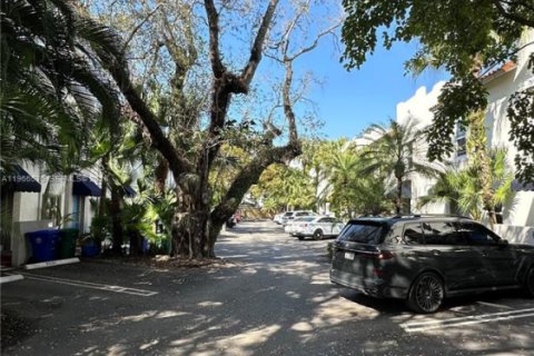 Adosado en alquiler en Miami, Florida, 2 dormitorios, 78.97 m2 № 2031947 - foto 16