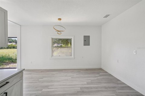 Casa en venta en Umatilla, Florida, 3 dormitorios, 286.7 m2 № 1857761 - foto 15