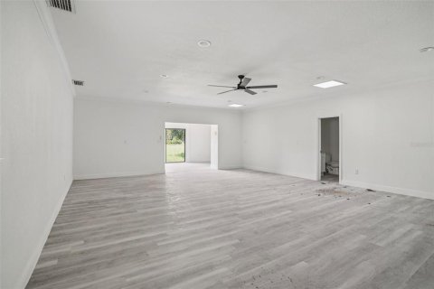 Casa en venta en Umatilla, Florida, 3 dormitorios, 286.7 m2 № 1857761 - foto 10