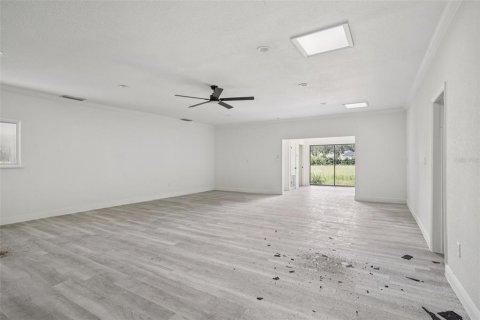 Casa en venta en Umatilla, Florida, 3 dormitorios, 286.7 m2 № 1857761 - foto 11