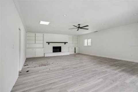 Casa en venta en Umatilla, Florida, 3 dormitorios, 286.7 m2 № 1857761 - foto 8