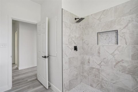 Casa en venta en Umatilla, Florida, 3 dormitorios, 286.7 m2 № 1857761 - foto 26