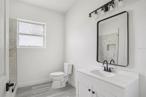 Casa en venta en Umatilla, Florida, 3 dormitorios, 286.7 m2 № 1857761 - foto 25