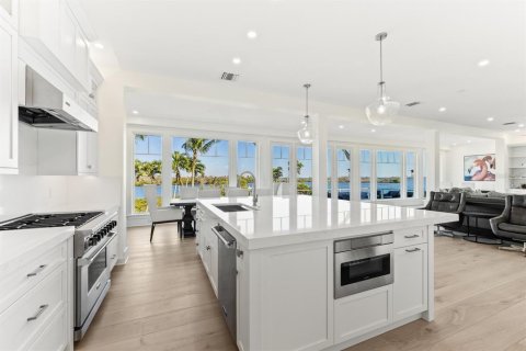 Villa ou maison à vendre à Boca Grande, Floride: 5 chambres, 508.36 m2 № 2416989 - photo 18