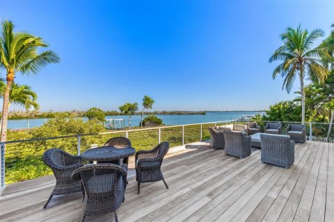 Villa ou maison à vendre à Boca Grande, Floride: 5 chambres, 508.36 m2 № 2416989 - photo 14