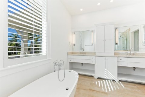 Villa ou maison à vendre à Boca Grande, Floride: 5 chambres, 508.36 m2 № 2416989 - photo 30
