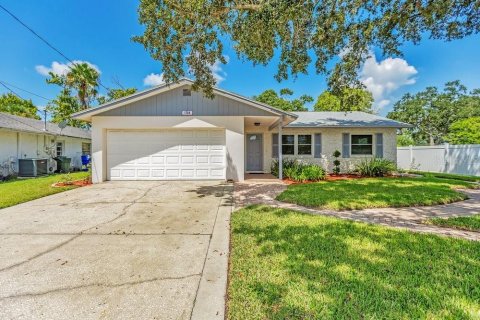 Villa ou maison à Dunedin, Floride 3 chambres, 139.26 m2 № 2325246