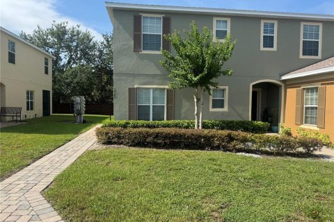 Adosado en venta en Kissimmee, Florida, 3 dormitorios, 143.91 m2 № 1797934 - foto 1