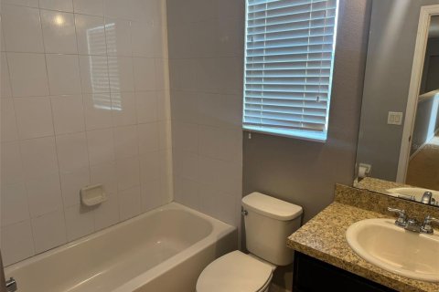 Adosado en venta en Kissimmee, Florida, 3 dormitorios, 143.91 m2 № 1797934 - foto 13