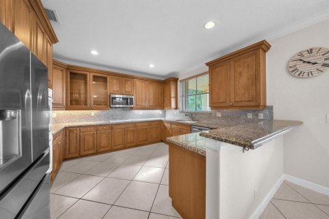 House in Weston, Florida 5 bedrooms, 361.76 sq.m. № 2084053 - photo 12