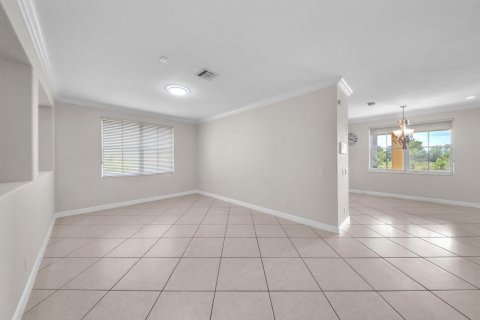 House in Weston, Florida 5 bedrooms, 361.76 sq.m. № 2084053 - photo 7