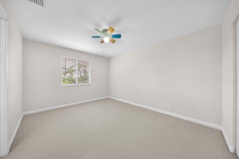 House in Weston, Florida 5 bedrooms, 361.76 sq.m. № 2084053 - photo 22