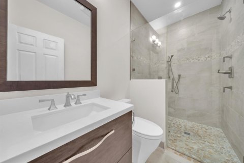 House in Weston, Florida 5 bedrooms, 361.76 sq.m. № 2084053 - photo 19