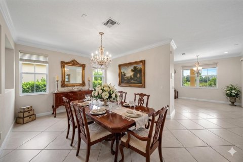 House in Weston, Florida 5 bedrooms, 361.76 sq.m. № 2084053 - photo 8