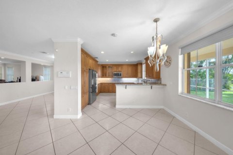 House in Weston, Florida 5 bedrooms, 361.76 sq.m. № 2084053 - photo 18