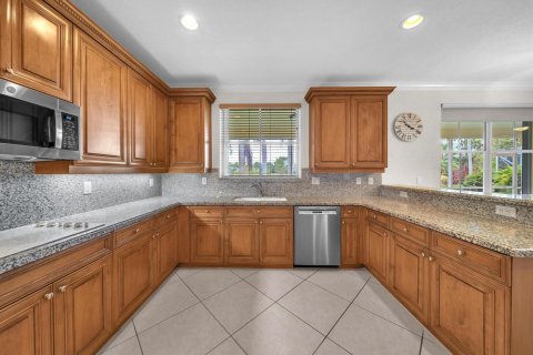 House in Weston, Florida 5 bedrooms, 361.76 sq.m. № 2084053 - photo 14
