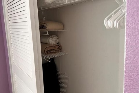 Condominio en venta en Kissimmee, Florida, 1 dormitorio, 60.2 m2 № 1797194 - foto 14