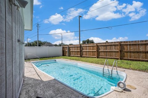 Casa en venta en Tampa, Florida, 3 dormitorios, 107.58 m2 № 1905408 - foto 26
