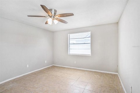 Casa en venta en Tampa, Florida, 3 dormitorios, 107.58 m2 № 1905408 - foto 18
