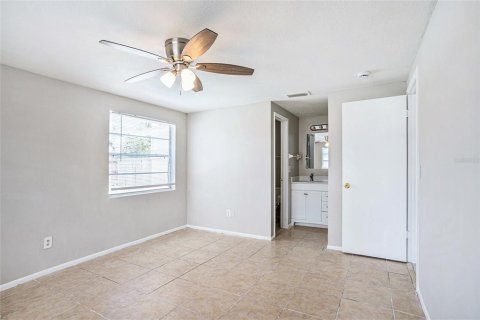 Casa en venta en Tampa, Florida, 3 dormitorios, 107.58 m2 № 1905408 - foto 14