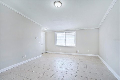Casa en venta en Tampa, Florida, 3 dormitorios, 107.58 m2 № 1905408 - foto 7