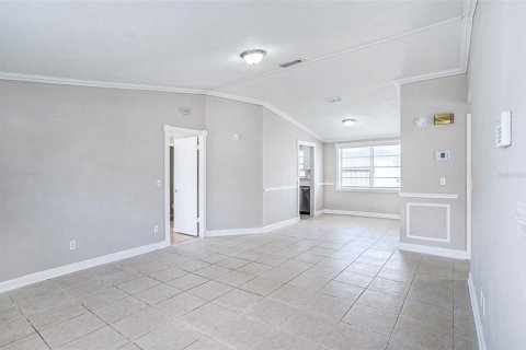Casa en venta en Tampa, Florida, 3 dormitorios, 107.58 m2 № 1905408 - foto 6