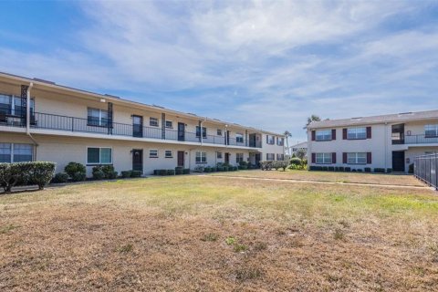 Condo in Orlando, Florida, 1 bedroom  № 1650130 - photo 21