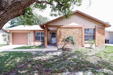 Casa en alquiler en New Port Richey, Florida, 3 dormitorios, 119.19 m2 № 1905109 - foto 2