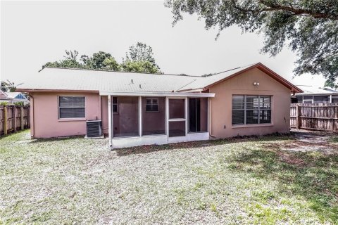 Casa en alquiler en New Port Richey, Florida, 3 dormitorios, 119.19 m2 № 1905109 - foto 15