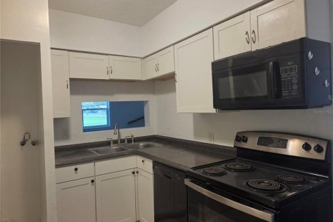 Touwnhouse à louer à South Daytona, Floride: 2 chambres, 120.77 m2 № 2388604 - photo 4