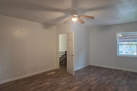 Touwnhouse à louer à South Daytona, Floride: 2 chambres, 120.77 m2 № 2388604 - photo 11