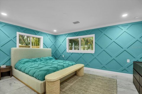 House in Sarasota, Florida 5 bedrooms, 290.41 sq.m. № 2214464 - photo 23