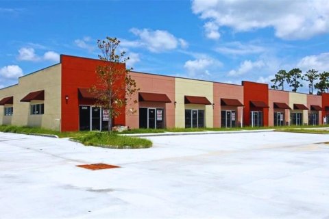 Commercial property in Orlando, Florida 1080.27 sq.m. № 2236440