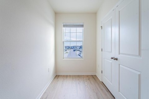 Townhouse in Wesley Chapel, Florida 3 bedrooms, 155.43 sq.m. № 1828602 - photo 28