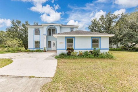 House in Kissimmee, Florida 2 bedrooms, 199.55 sq.m. № 1903592 - photo 1