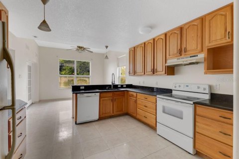 House in Kissimmee, Florida 2 bedrooms, 199.55 sq.m. № 1903592 - photo 4