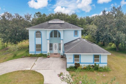 House in Kissimmee, Florida 2 bedrooms, 199.55 sq.m. № 1903592 - photo 14