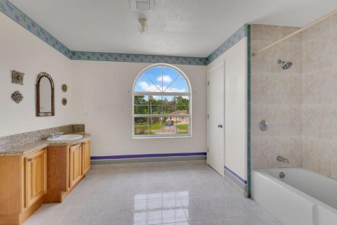 House in Kissimmee, Florida 2 bedrooms, 199.55 sq.m. № 1903592 - photo 9