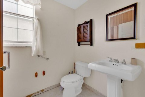House in Kissimmee, Florida 2 bedrooms, 199.55 sq.m. № 1903592 - photo 11