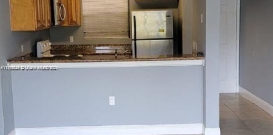 Condo in West Palm Beach, Florida, 2 bedrooms  № 1462494