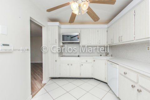 Купить кондоминиум в Авентура, Флорида 1 спальня, 72м2, № 2023330 - фото 8