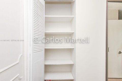 Купить кондоминиум в Авентура, Флорида 1 спальня, 72м2, № 2023330 - фото 16