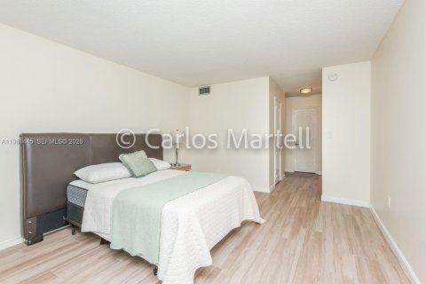 Купить кондоминиум в Авентура, Флорида 1 спальня, 72м2, № 2023330 - фото 21